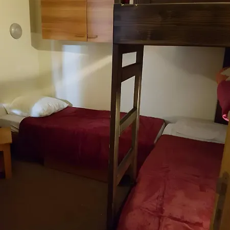 - Inout - 5 Beds Flat M-603 Apartment